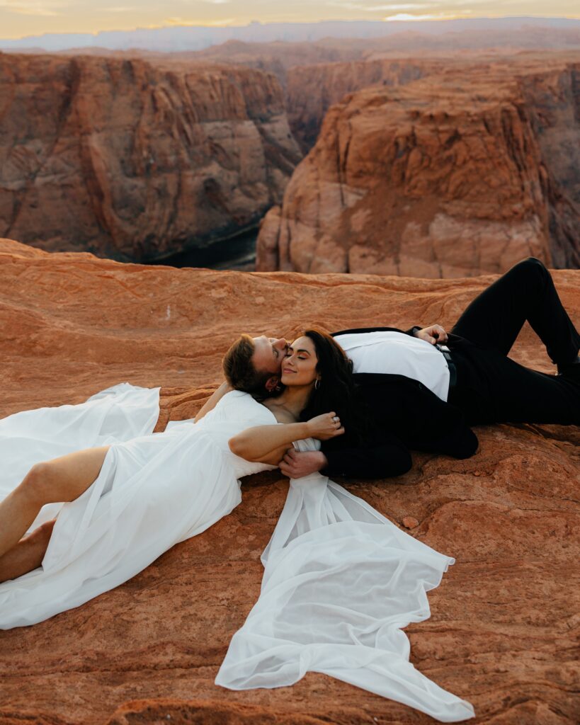 Horseshoe Bend Arizona Romantic Elopement. BEST LOCATION IN ARIZONA TO ELOPE with Jessie Lyn Photography